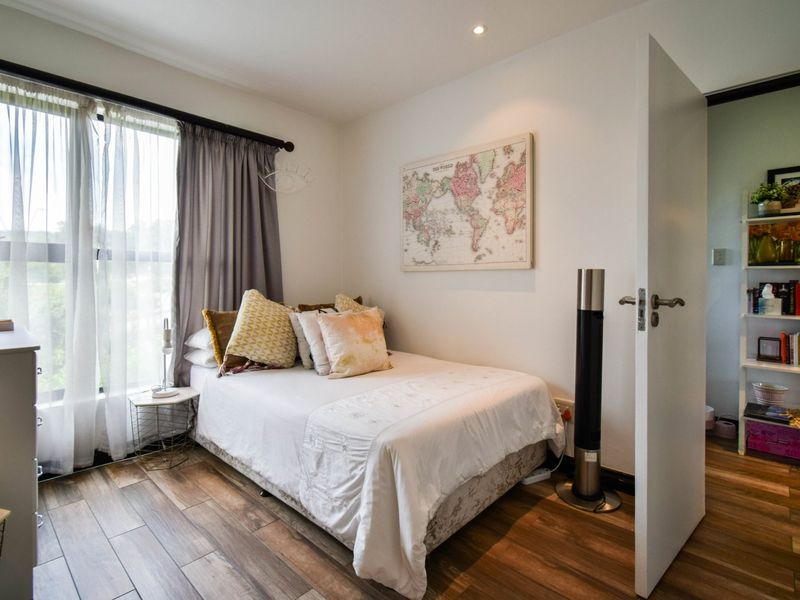 EXCUISITE 2 BEDROOM, NEW YORK STYLE HOME IN THE SECURE LOMBARDY ESTATE - Photo 10