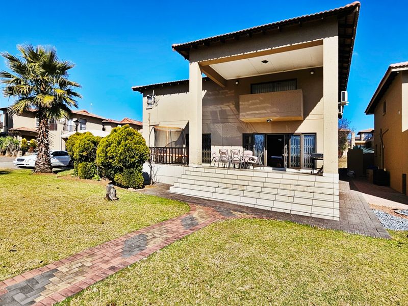 Riverfront estate living at its finest in Risiville. - Photo 6