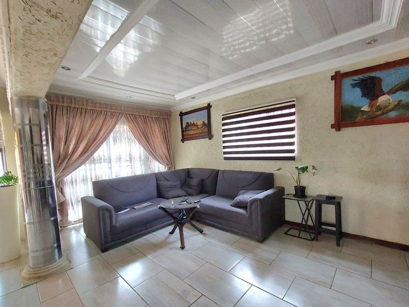 Fixer-Upper Opportunity in Brits - Photo 7