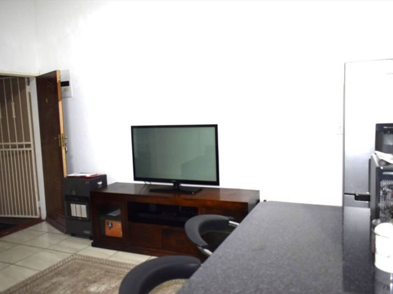 Elegant Family Home with Exceptional Features - Photo 2