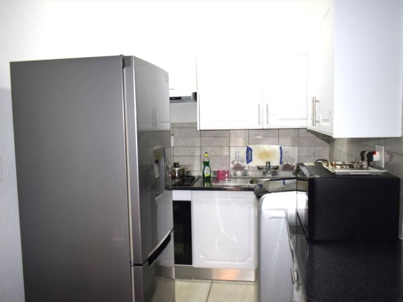 Elegant Family Home with Exceptional Features - Photo 1