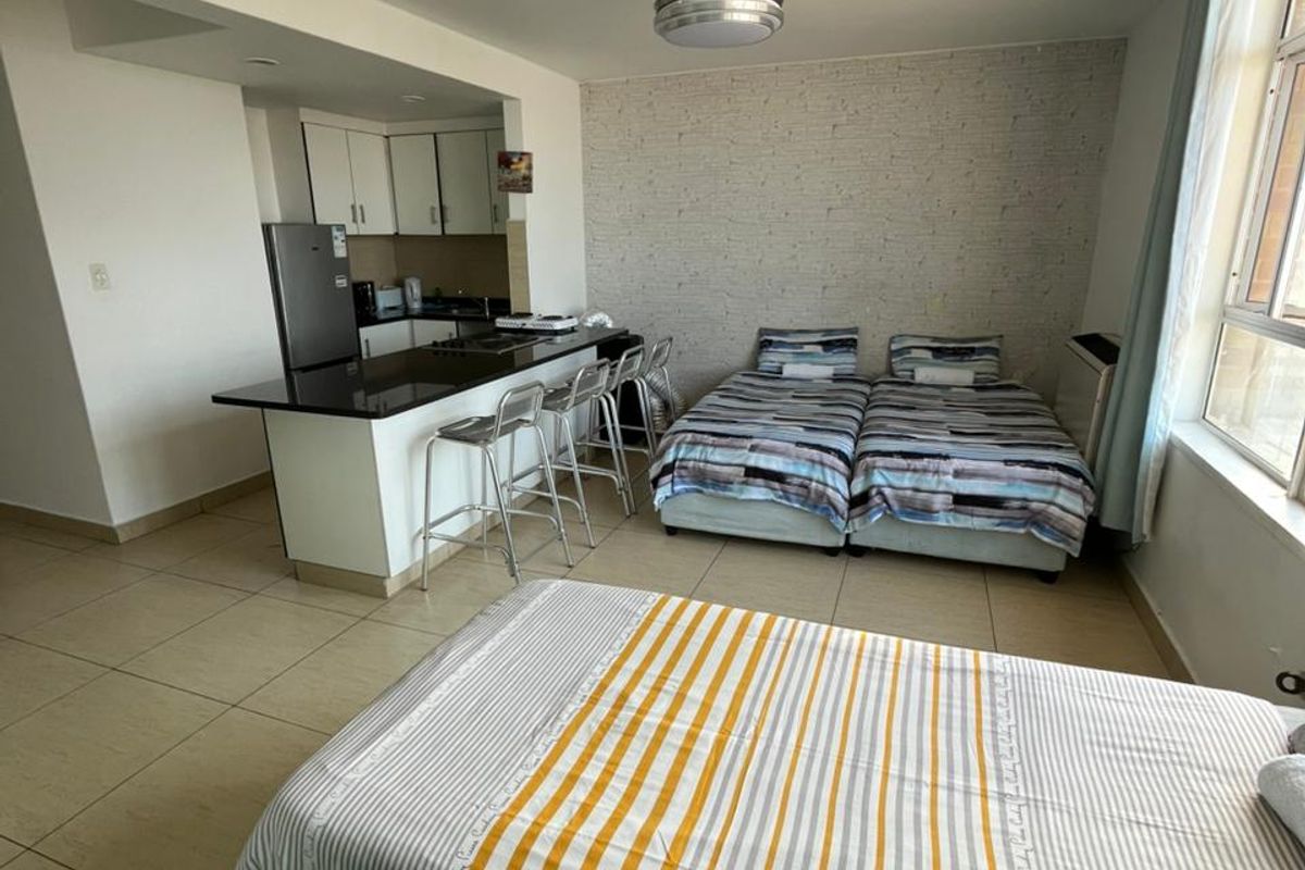 1 Bedroom, 1 Bathroom Apartment For Sale In Point, Durban - Photo 3