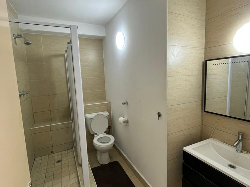 1 Bedroom, 1 Bathroom Apartment For Sale In Point, Durban - Photo 6