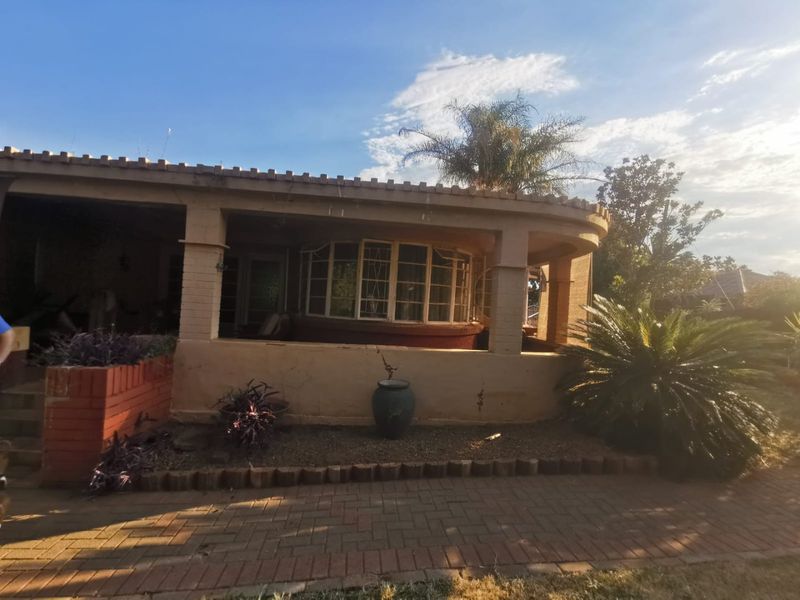 3 Bedroom house for sale in Elandsheuwel with 1 Bedroom Flatlet - Photo 3