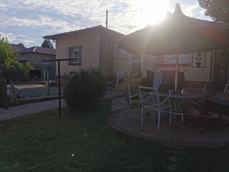 3 Bedroom house for sale in Elandsheuwel with 1 Bedroom Flatlet - Photo 8