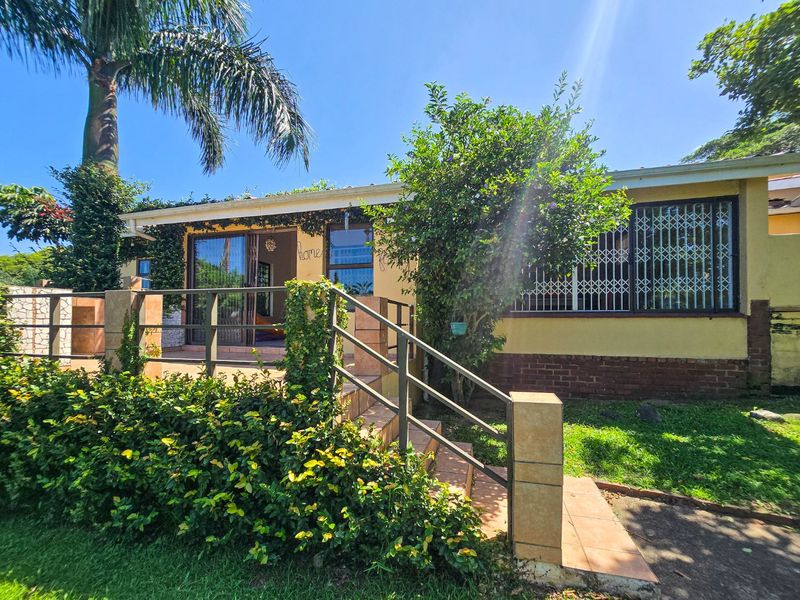 Three Bedroom House With A Flatlet! - Photo 5