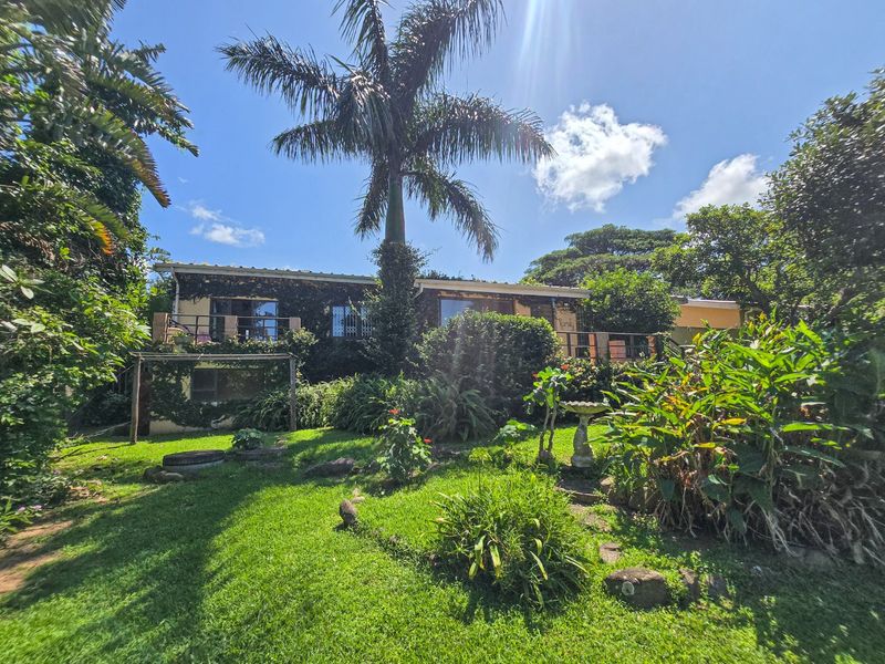 Three Bedroom House With A Flatlet! - Photo 2