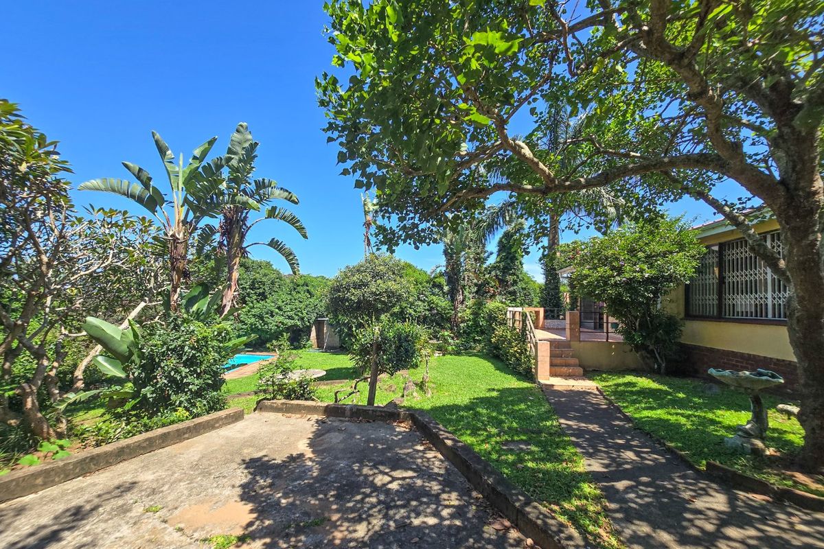 Three Bedroom House With A Flatlet! - Photo 4