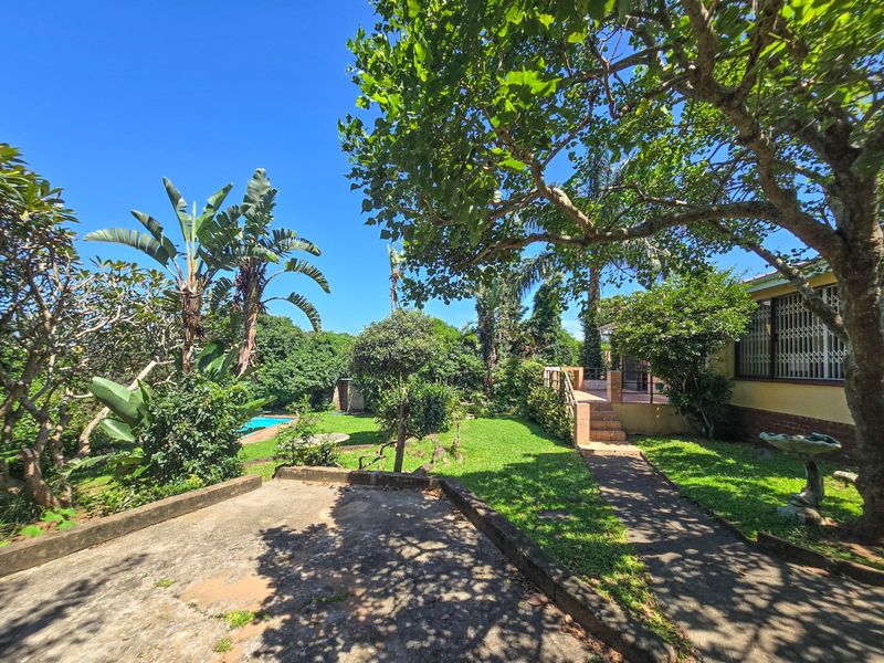 Three Bedroom House With A Flatlet! - Photo 4