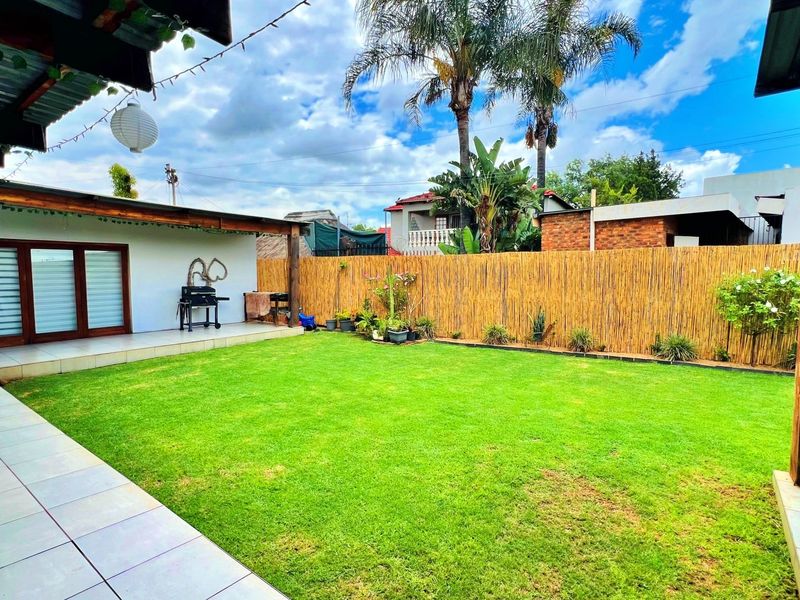 3 Bedroom 2 bathroom House for sale - Photo 4