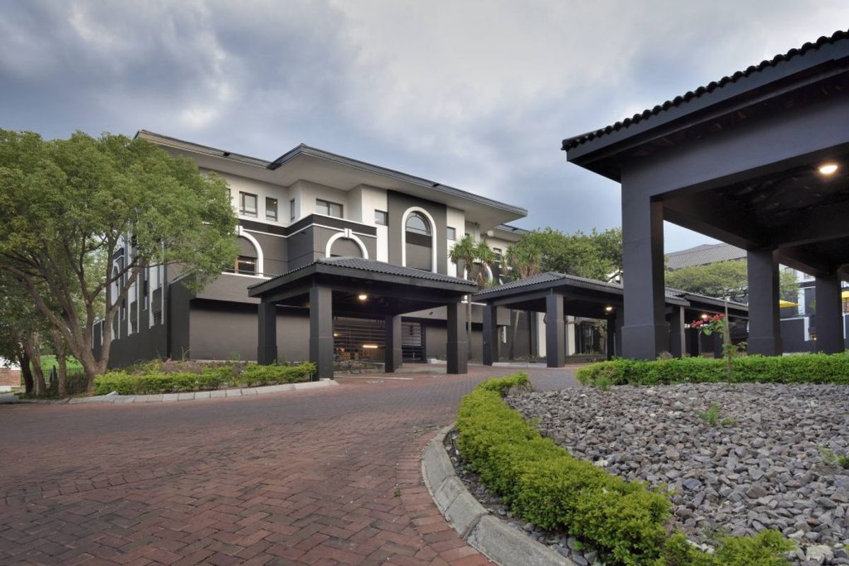 Premium Office Spaces in Prestigious Hyde Park Office Park – Modern, Sophisticated & Strategically Located - Photo 2