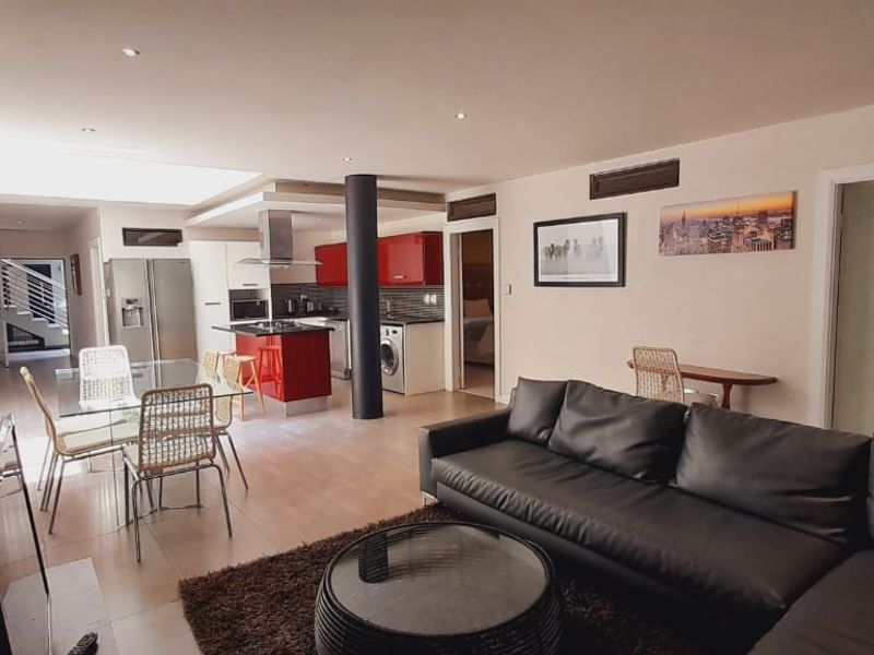 Modern Fully Furnished 2 Bedroom Hotel Apartment to rent in Sandown, Sandton - Photo 4