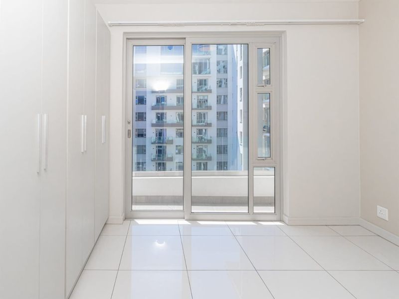 Modern 2 Bedroom Apartment to rent in Rosebank, Sandton - Photo 9