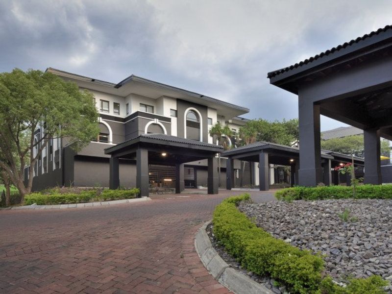 Prime Office to Let Hyde Park  - Photo 4