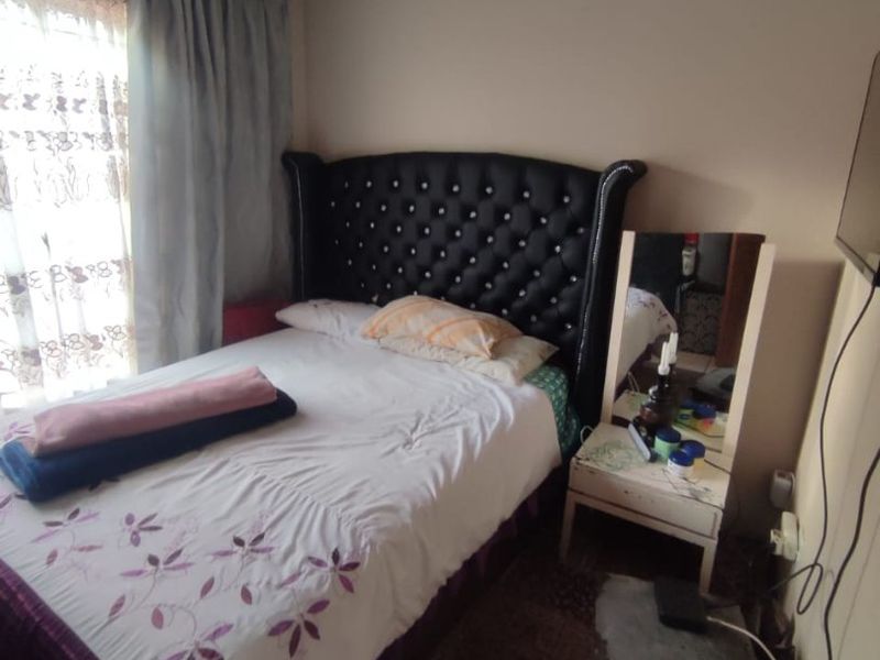 HOUSE FOR SALE IN CLOVERDENE  - Photo 5