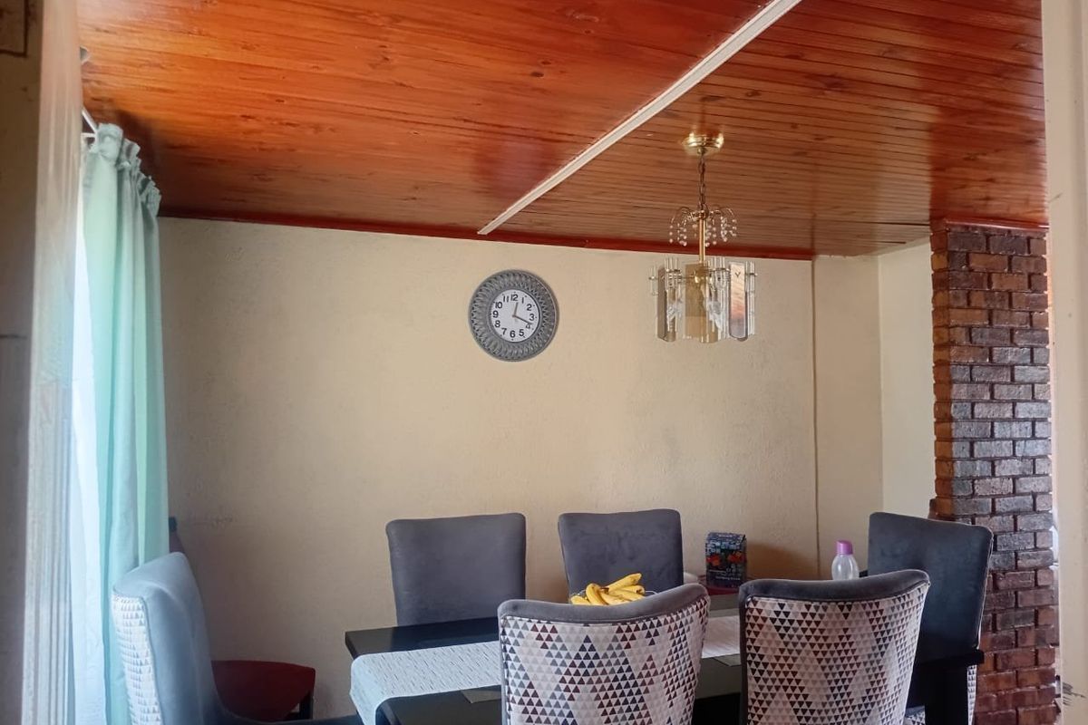 HOUSE FOR SALE IN BRAKPAN  - Photo 5