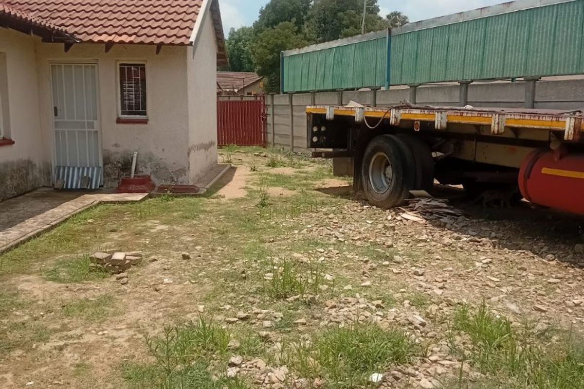 HOUSE FOR SALE IN BRAKPAN  - Photo 4