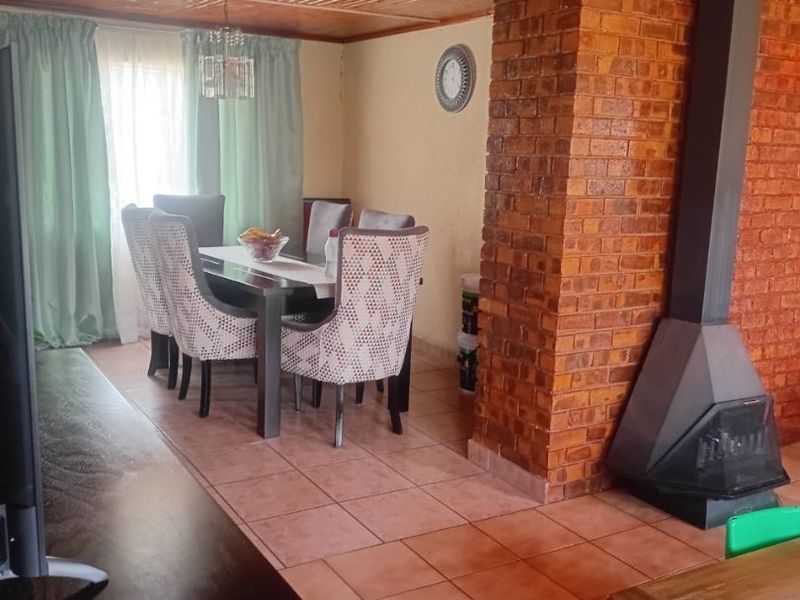 HOUSE FOR SALE IN BRAKPAN  - Photo 7