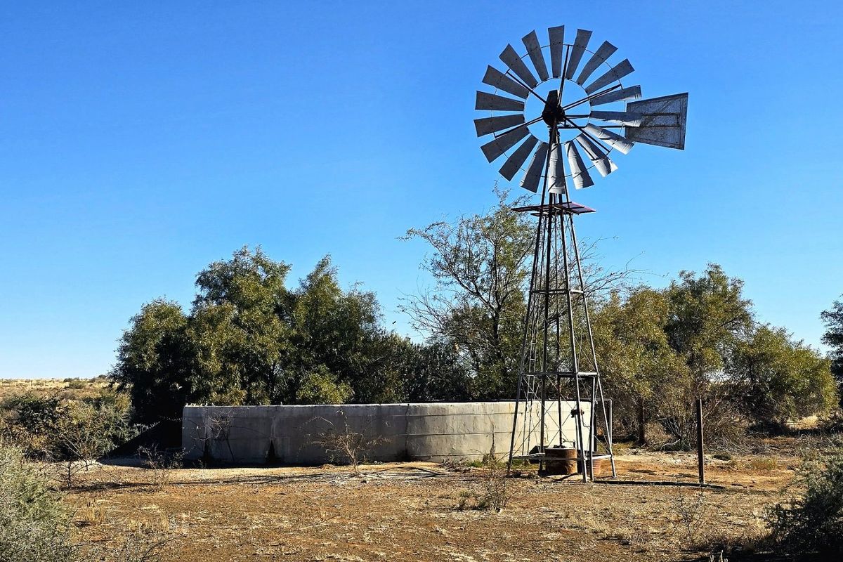 Remote Livestock Farm in the Heart of Boesmanland, Northern Cape - Photo 5