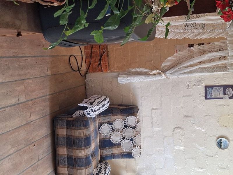 Cozy 1 bedroom home - Photo 3