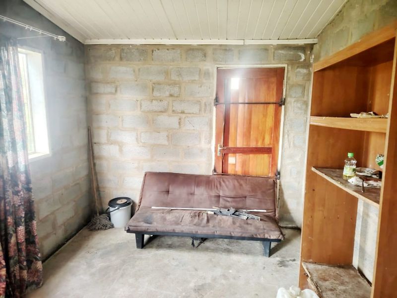2 Bedroom House for Sale in Reeston - Photo 4