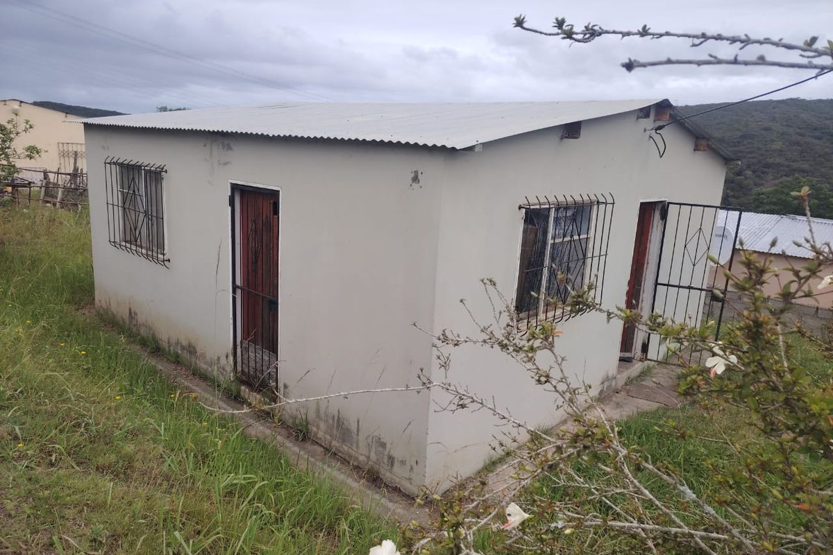 2 Bedroom House for Sale in Reeston - Photo 2