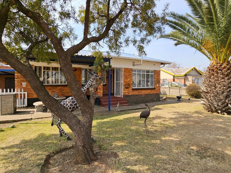 Uplifting family home in Duncanville. - Photo 6