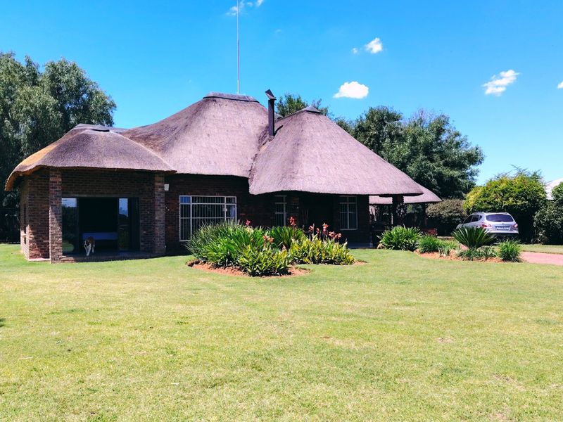 Sustainable 2.2ha Smallholding with a good income - Photo 6