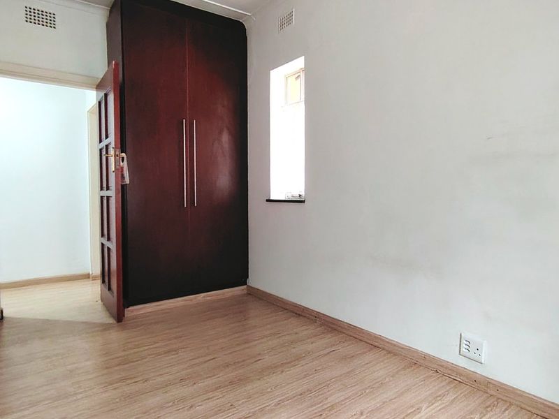 Spacious Family Home with Exceptional Entertainment Features - Photo 10