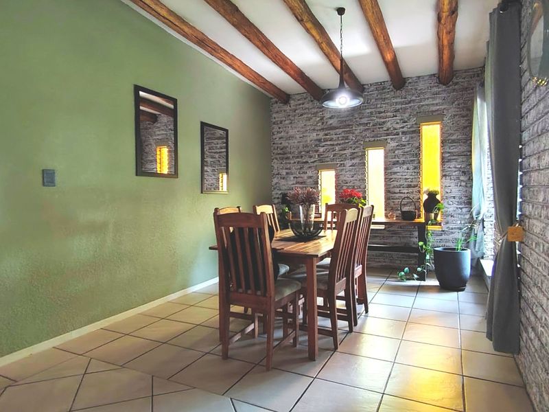 Lovely 3 Bedroom House for Sale in Vanderbijlpark SE7 - Photo 5