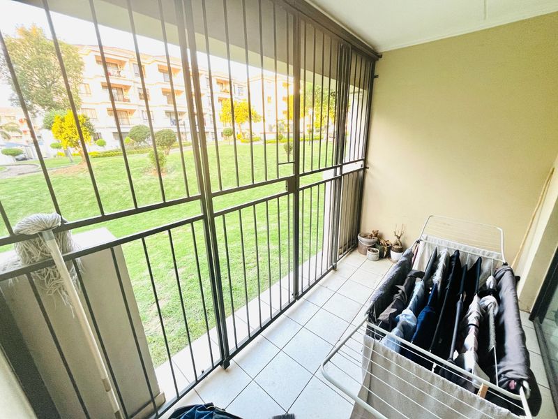 1bed stylish apartment available for sale, secure now - Photo 9