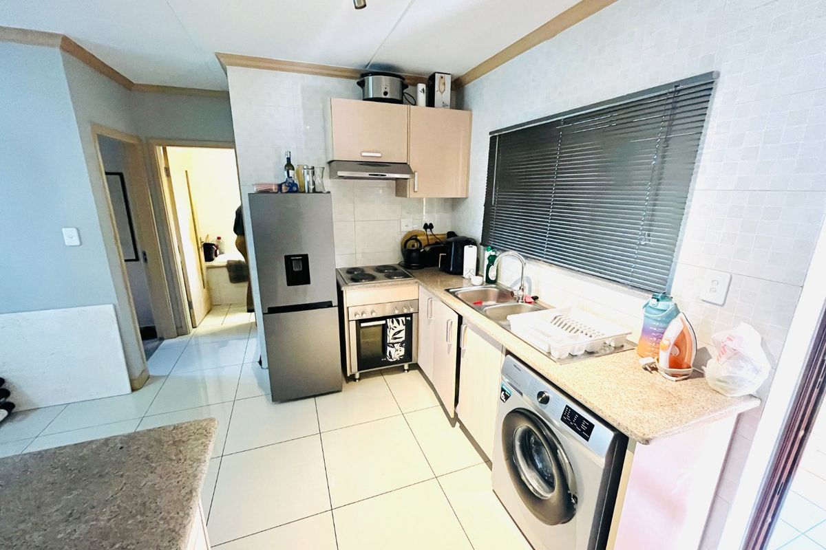1bed stylish apartment available for sale, secure now - Photo 2