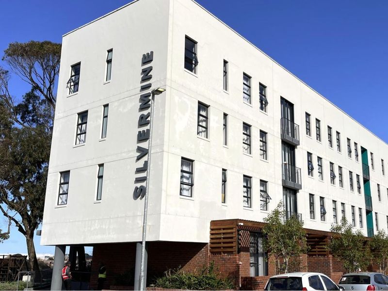 Modern - 2 Bedroom Apartment For Sale in Pinelands - Photo 7