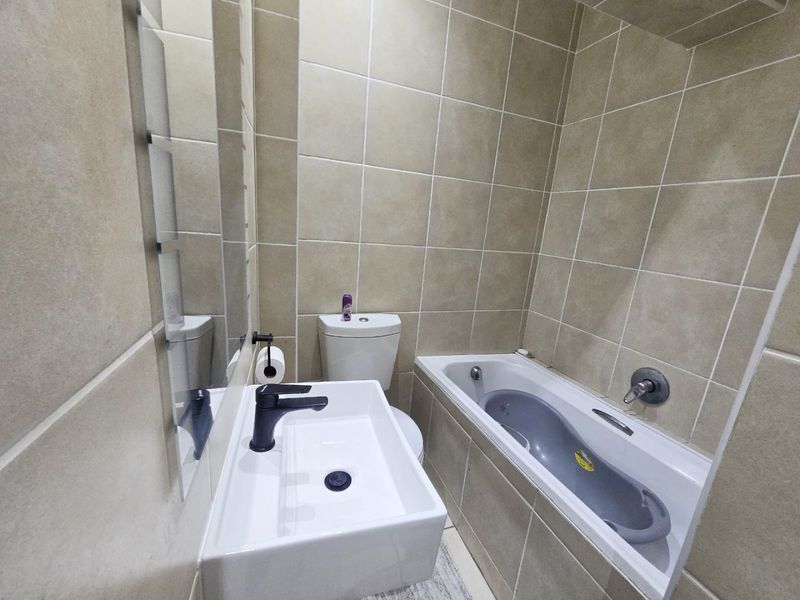 Relaxed Coastal Living with Beautiful Sea Views - Photo 5