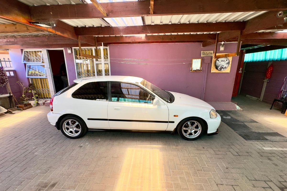 Charming 3 bedroom family home  - Photo 5