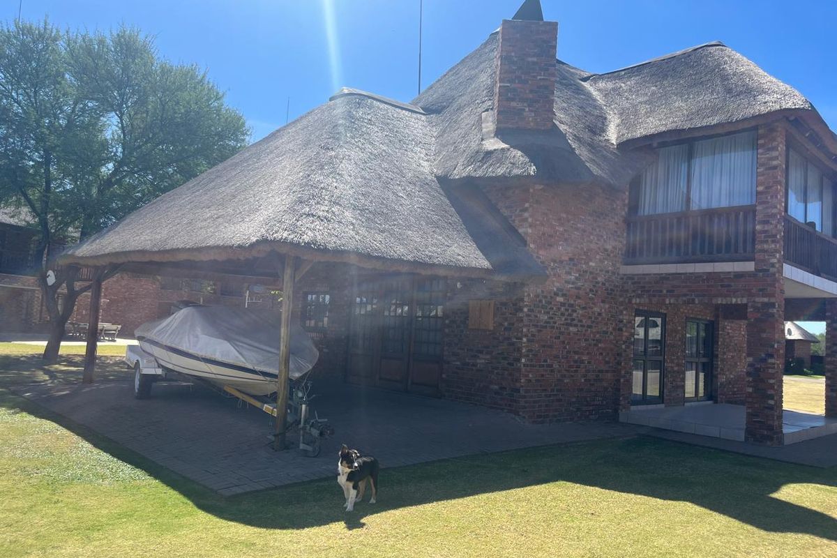 Stunning river-side property for sale in Orkney Vaal - Photo 2