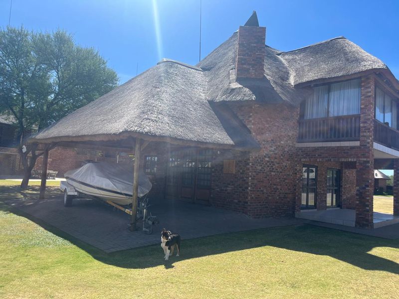 Stunning river-side property for sale in Orkney Vaal - Photo 2