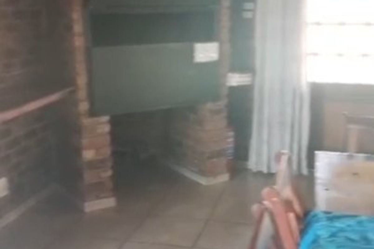 Stunning river-side property for sale in Orkney Vaal - Photo 5