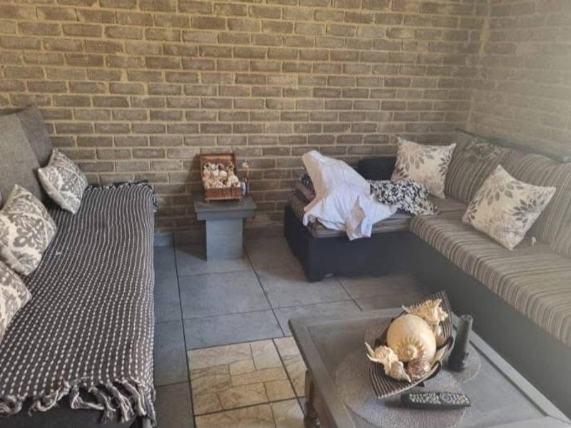 3bedroom house for Sale in Pretoria Garden  - Photo 6