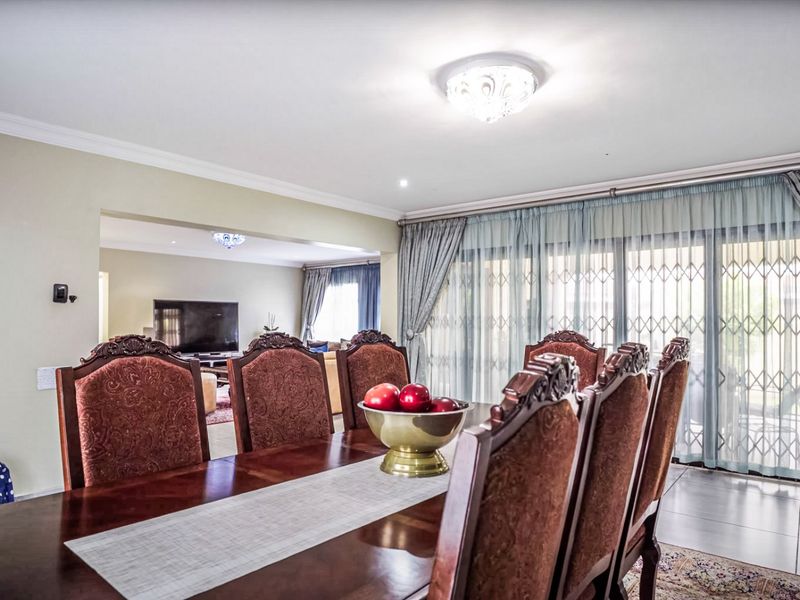 4 Bedroom 5 Bathroom house for sale in Rayton Estate  - Photo 6