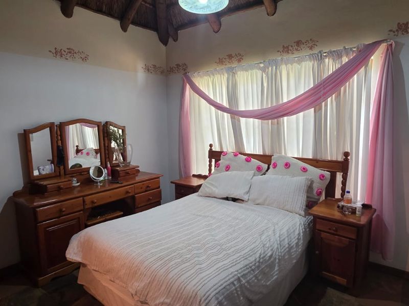 3 Bedroom House for Sale in Bhubezi Village - Photo 6