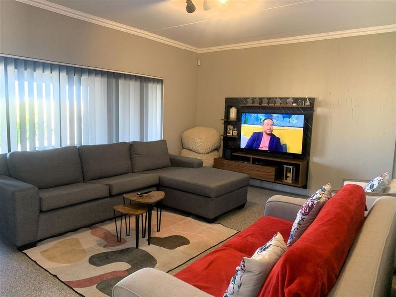 Spacious Family Home with Premium Features - Photo 2