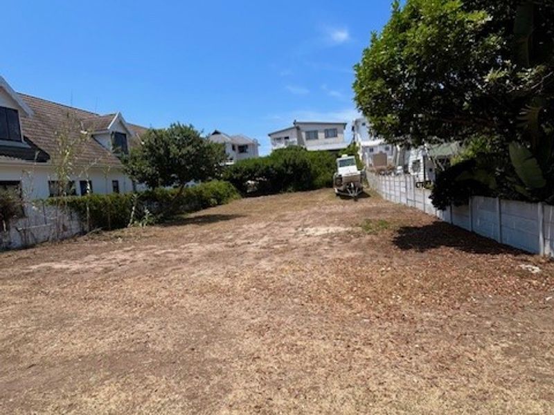 INVEST IN PARADISE:LEVEL VACANT STAND IN PRIME LOCATION. - Photo 4