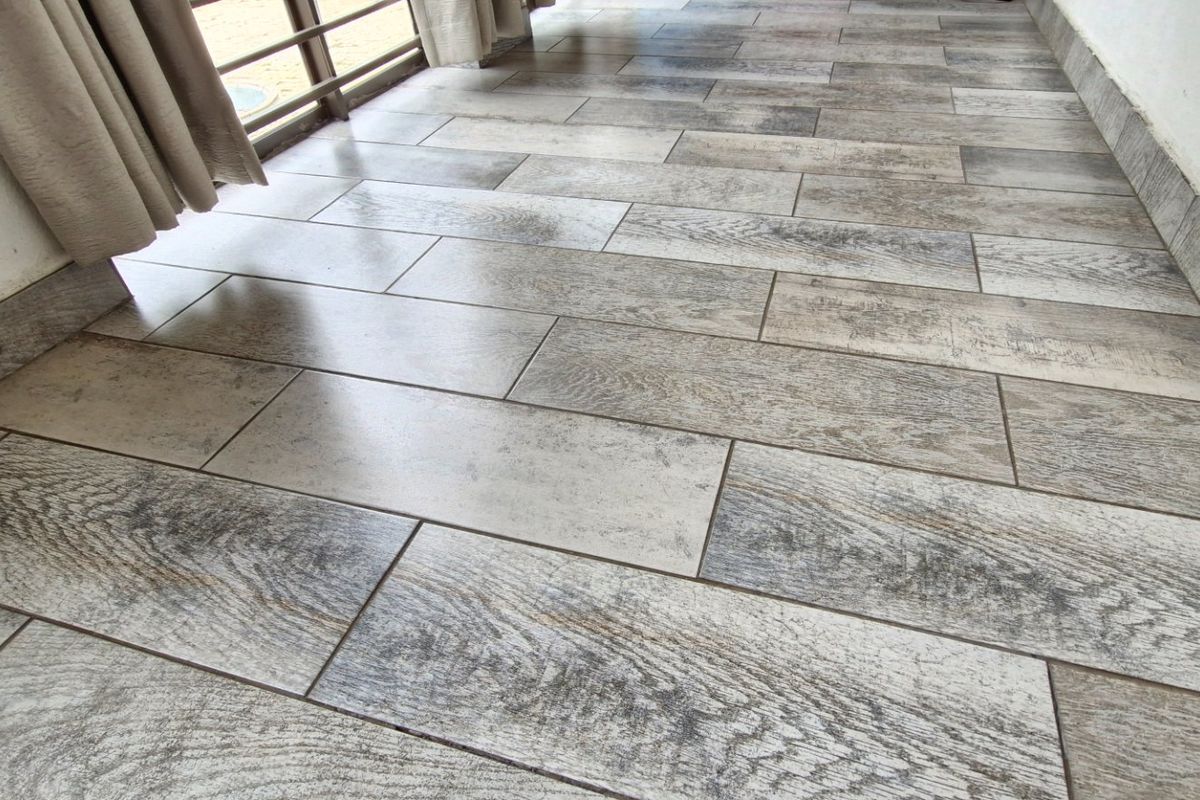 Luxury Family Haven with 2 Full Houses on One Property - Photo 5