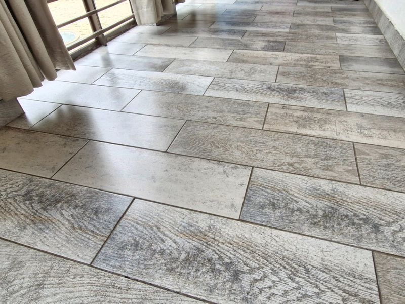 Luxury Family Haven with 2 Full Houses on One Property - Photo 5