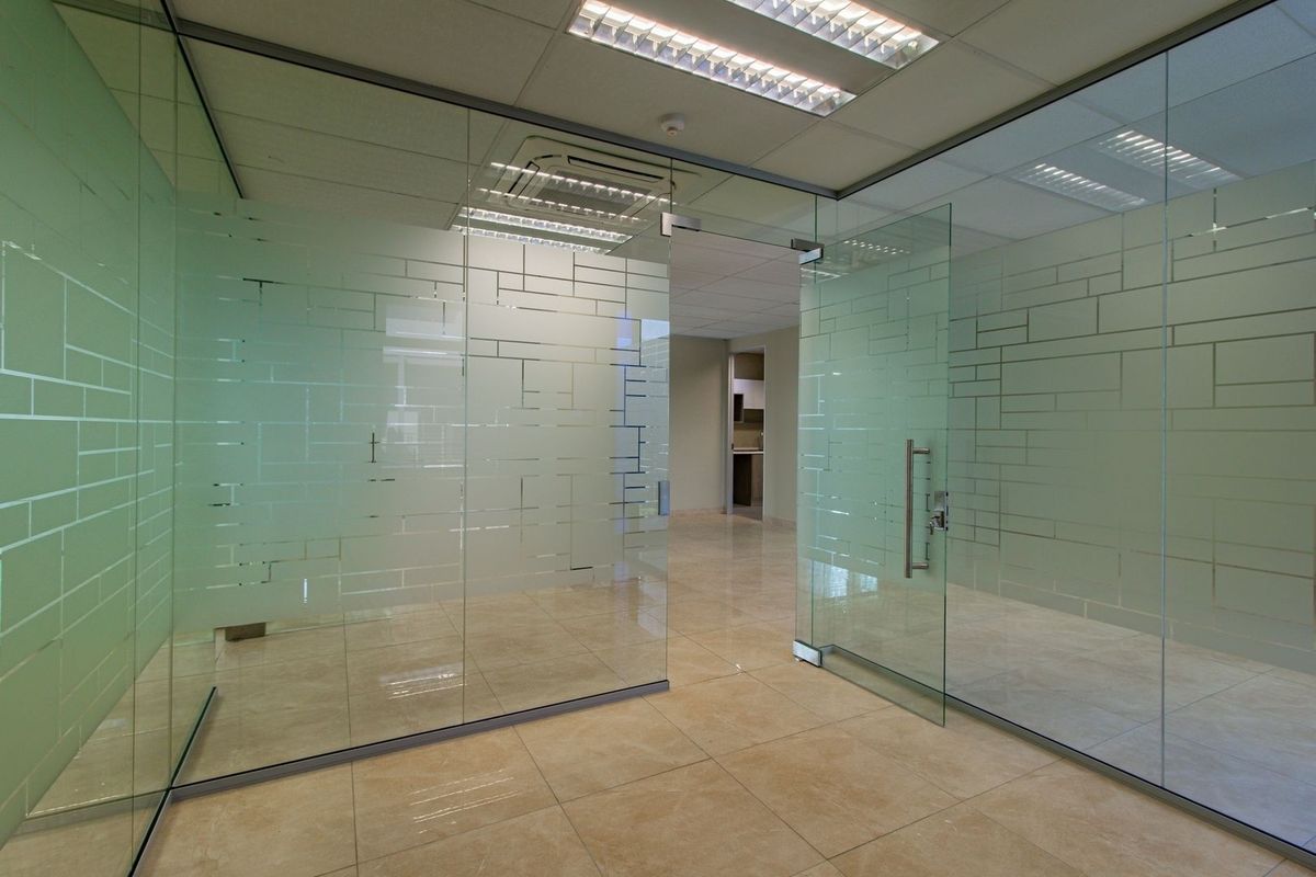 157 SQUARE METERS OF OFFICE SPACE TO RENT IN BEDFORDVIEW - Photo 5