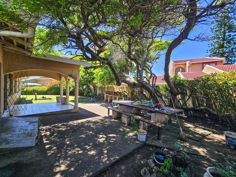 Great Location Near The Beach - Photo 3