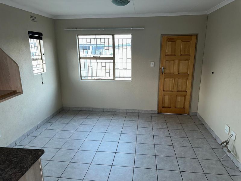 Beautiful 3 Bedroom House for sale in  Leopard Rest. - Photo 9