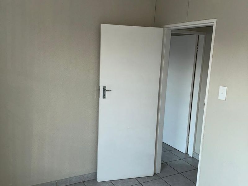 Beautiful 3 Bedroom House for sale in  Leopard Rest. - Photo 8