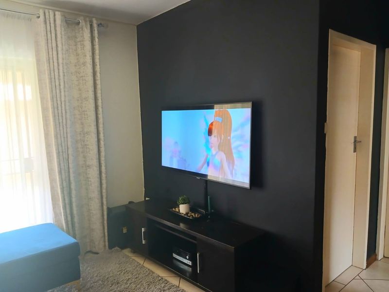 Stunning Ground floor Two Bedroom Apartment - Photo 8